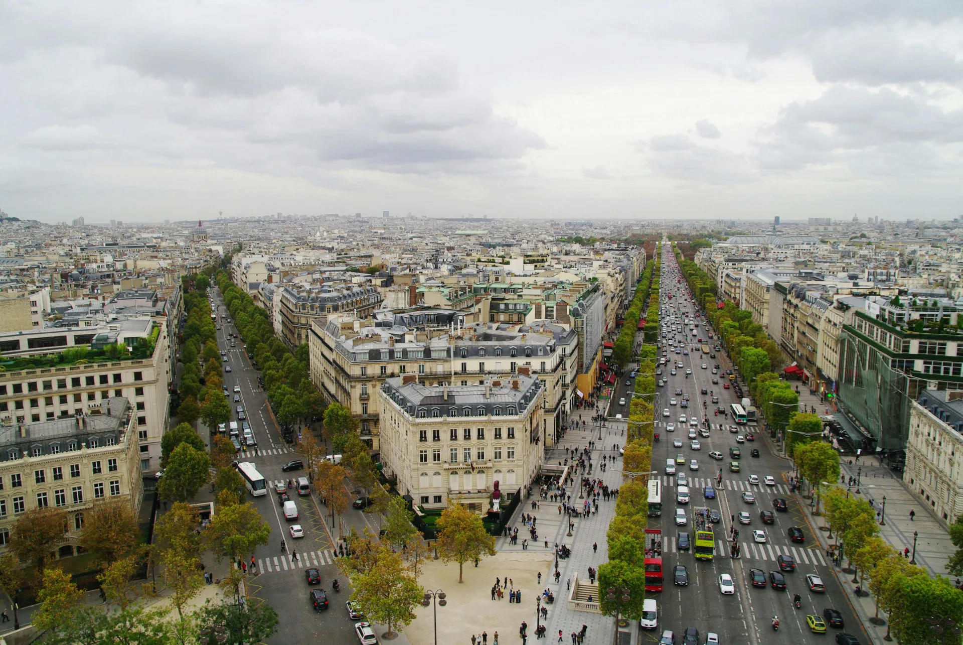 Individual sightseeing car tour 3 hours
