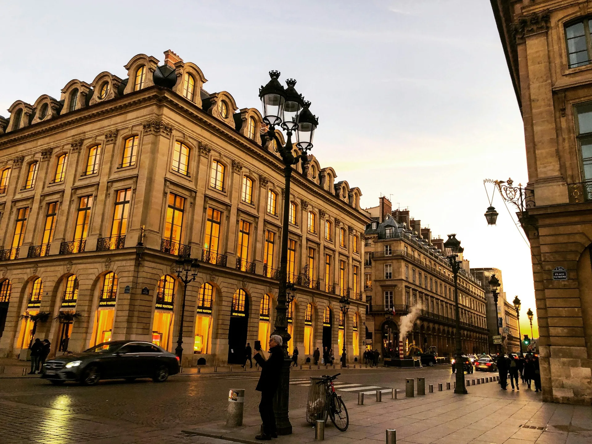 Individual sightseeing car tour 3 hours