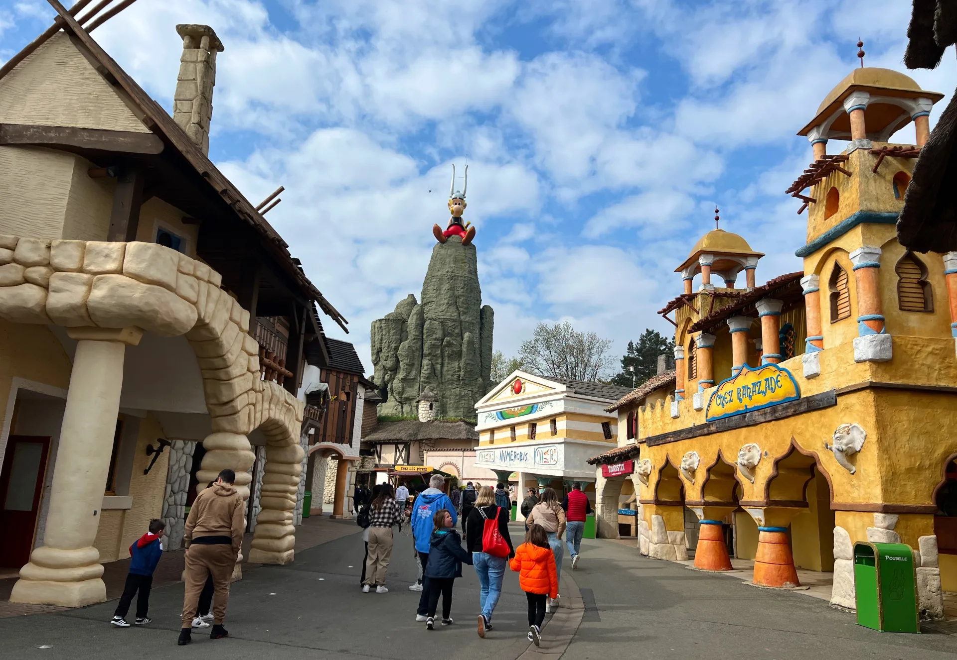 Parc Astérix: A Gallic Adventure Without Queues with a Russian-Speaking Guide (6h)