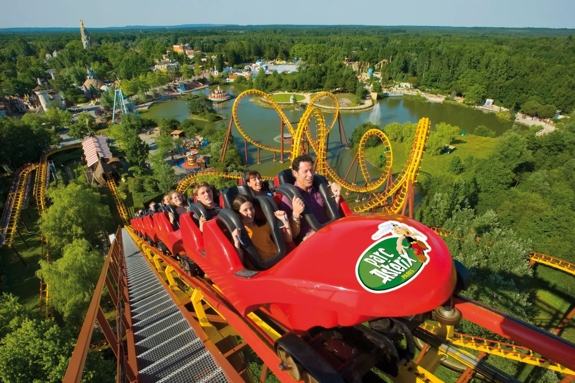Parc Astérix: A Gallic Adventure Without Queues with a Russian-Speaking Guide (6h)
