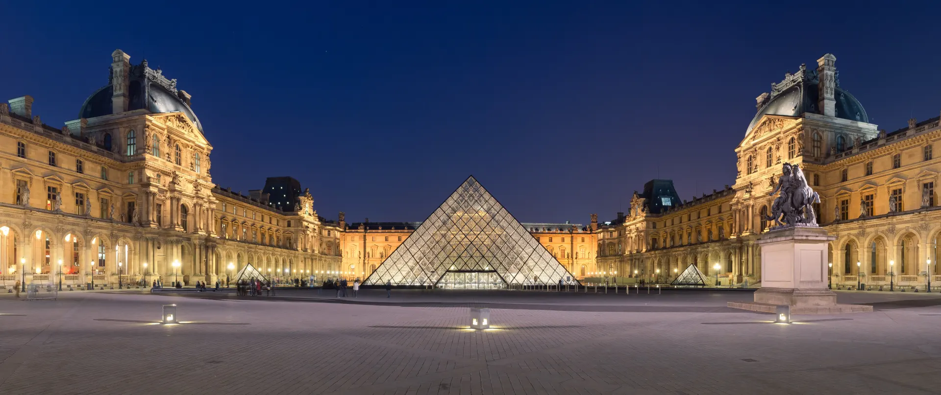 Louvre Tour: A Masterpiece Journey (2h)