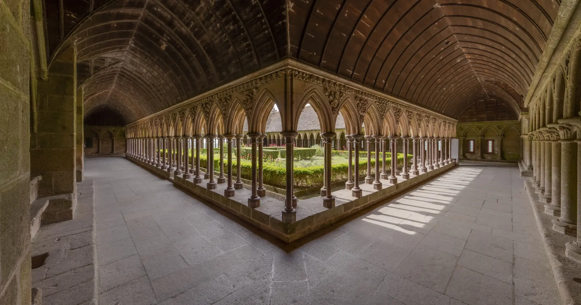 Mont Saint-Michel Excursion (13h)