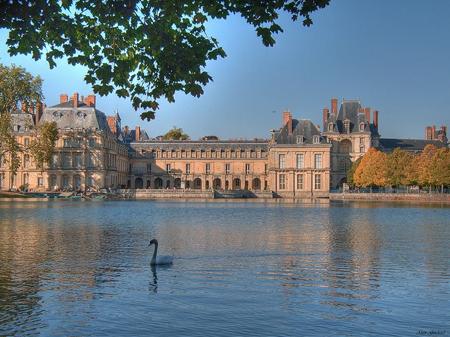 Château de Fontainebleau: House of Centuries, Abode of Kings (5h)