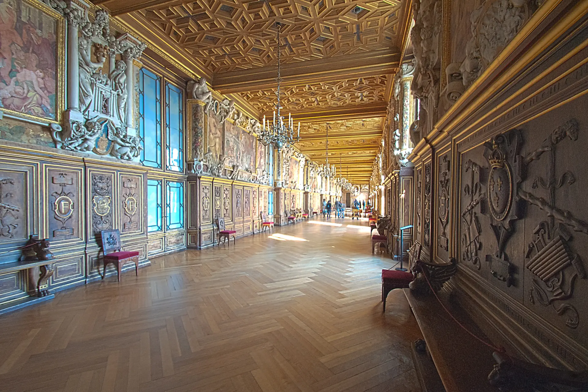 Château de Fontainebleau: House of Centuries, Abode of Kings (5h)