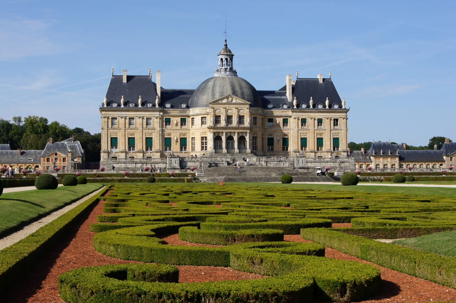 Vaux-le-Vicomte Castle Tour: The Story That Inspired Versailles (5h)
