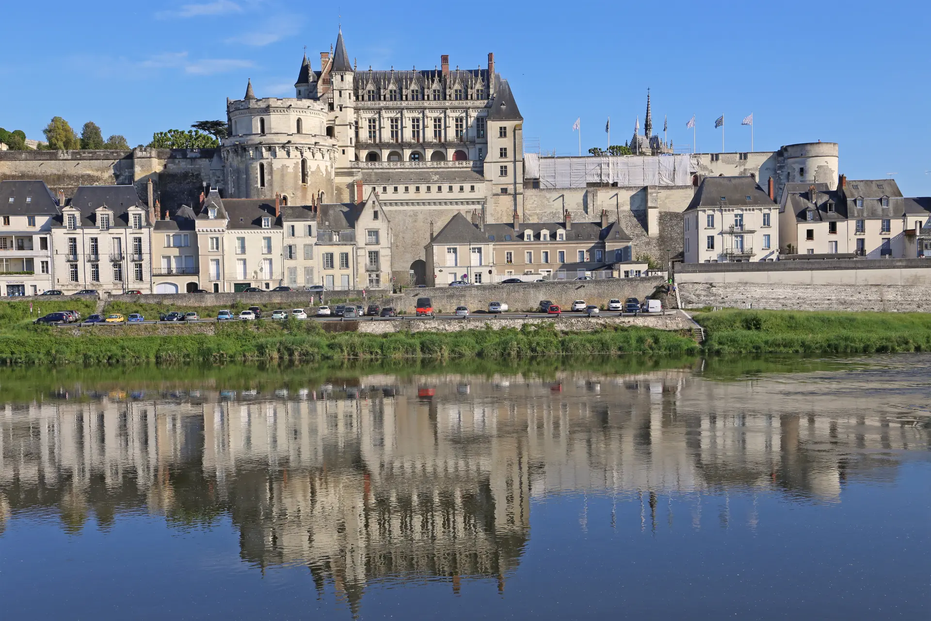 Châteaux of the Loire: Amboise, Chenonceau, and Chambord (12h)