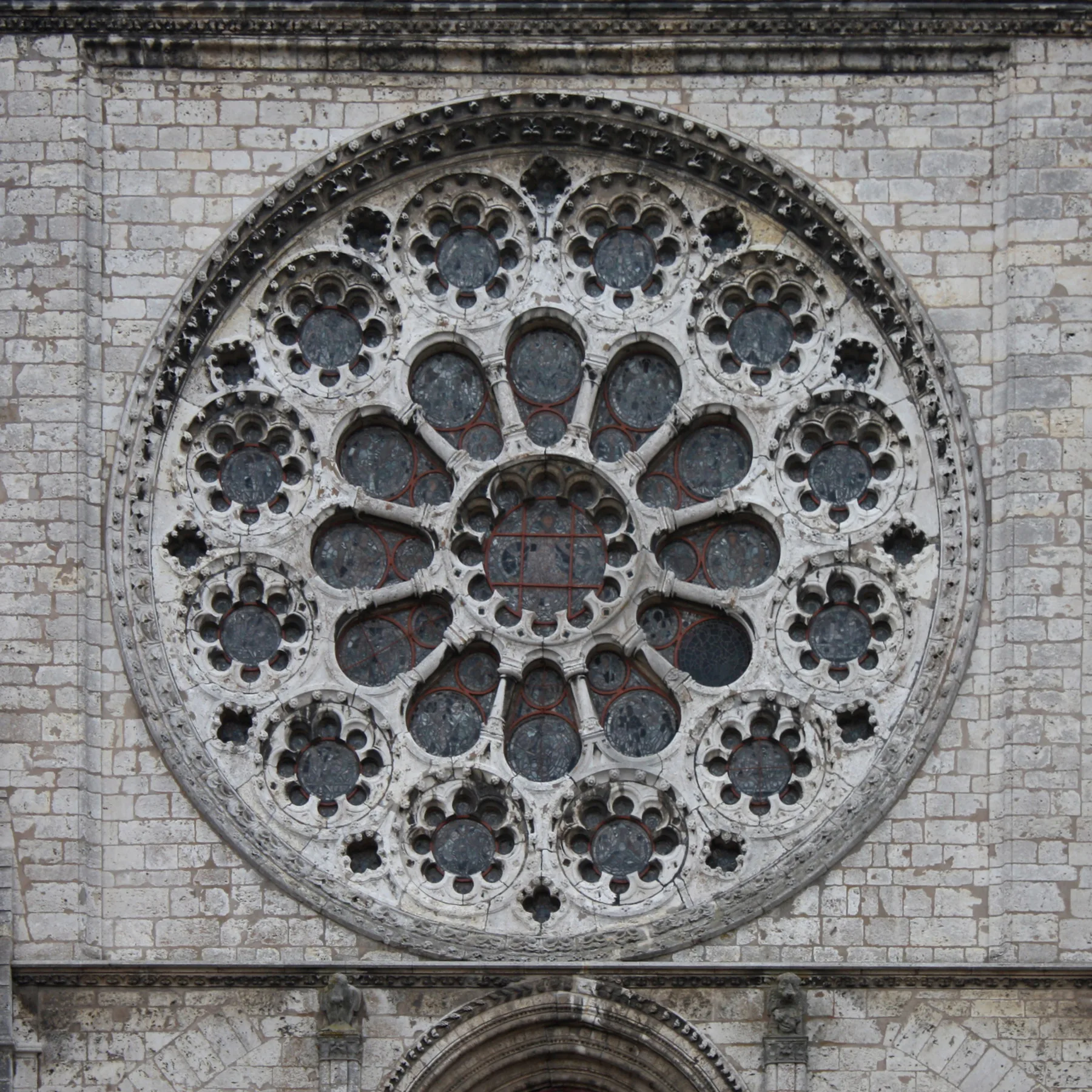Chartres Tour: Mysteries of the Cathedral and Medieval Secrets (6h)