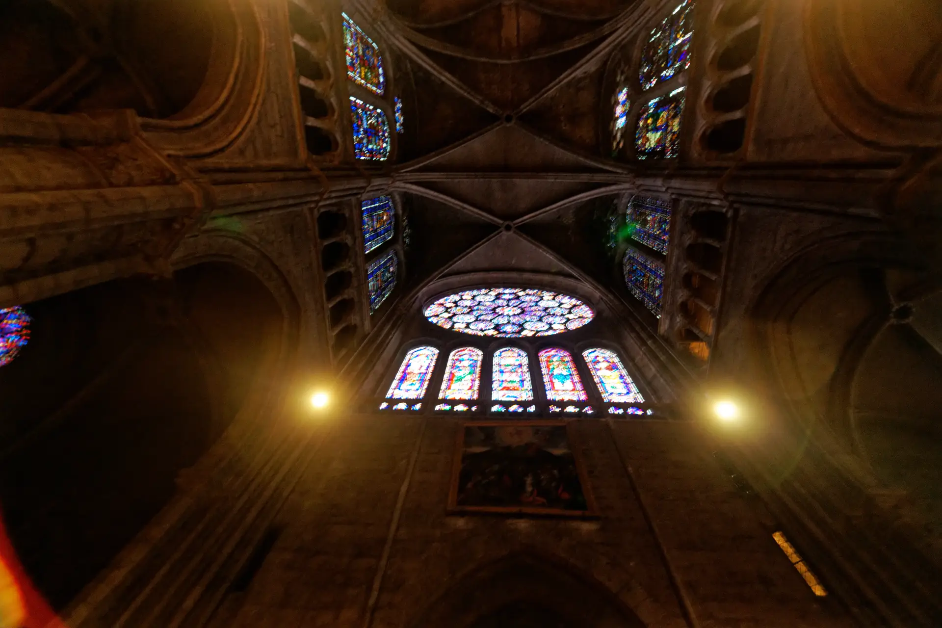 Chartres Tour: Mysteries of the Cathedral and Medieval Secrets (6h)