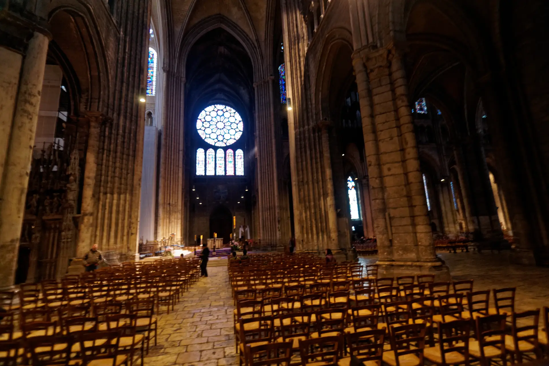 Chartres Tour: Mysteries of the Cathedral and Medieval Secrets (6h)